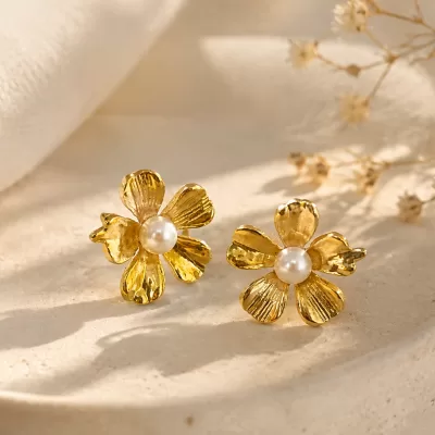 ✨ JIYARA Pearl Blossom Studs
