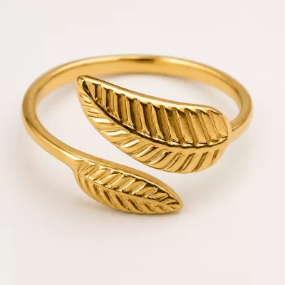 JIYARA Verdant Leaf Ring