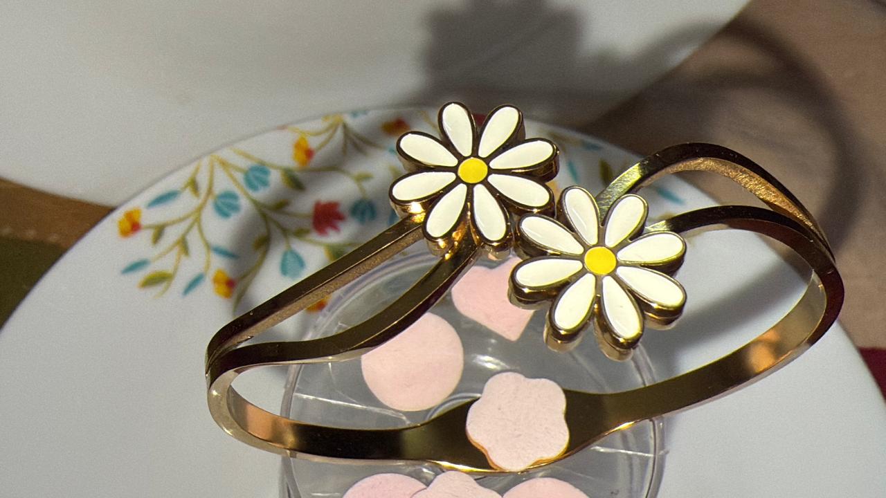Daisy Bloom Open Cuff Kada